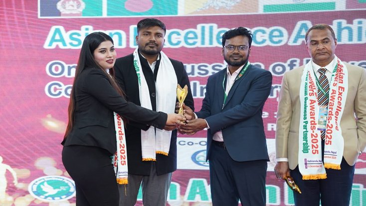 এশিয়ান এক্সিলেন্স এচিভার্স অ্যাওয়ার্ডে ভূষিত সায়মা আনিকা