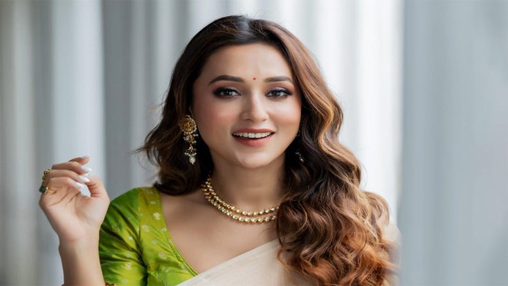 অন্যরকম অভিজ্ঞতায় মিমি