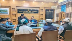 ইসলামী আন্দোলন মনোনীত প্রার্থী কাউছার আজিজীর মনোনয়নপত্র দাখিল