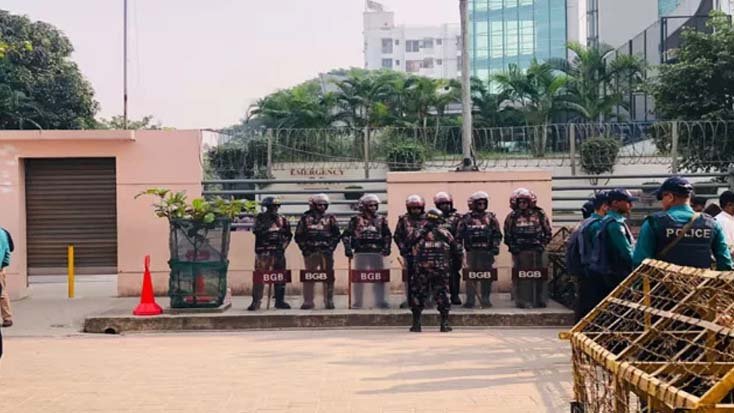 এভারকেয়ার হাসপাতাল এলাকায় কড়া নিরাপত্তা