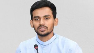 কুমিল্লা আসন থেকে মনোনয়নপত্র সংগ্রহ আসিফ