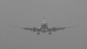 কুয়াশার কারণে ঢাকায় নামতে পারেনি আন্তর্জাতিক ৮ ফ্লাইট