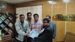 চাঁপাইনবাবগঞ্জ-৩ আসনে জেএসডি'র প্রার্থীর মনোনয়ন পত্র উত্তোলন