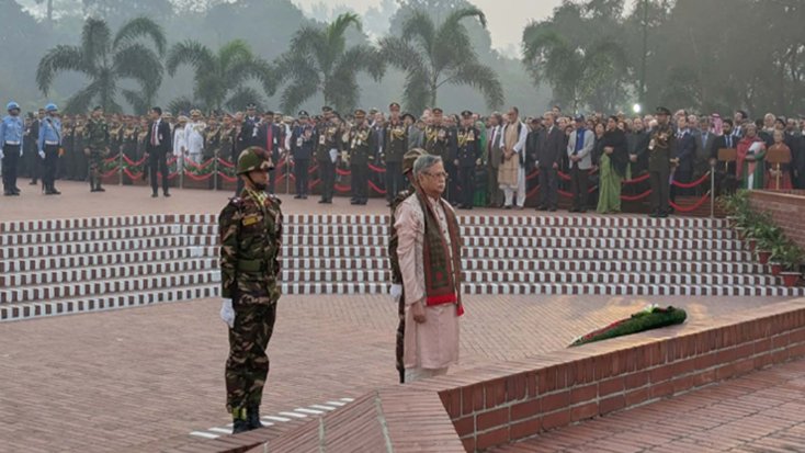জাতির শ্রেষ্ঠ সন্তানদের প্রতি রাষ্ট্রপতির শ্রদ্ধা নিবেদন