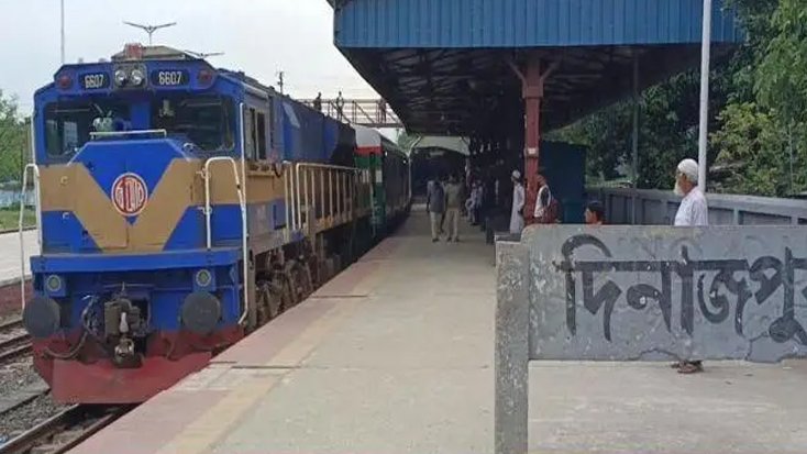 ট্রেনের নিচে ঝুলে ৫ কিমি দূরে এলো বিচ্ছিন্ন মাথা