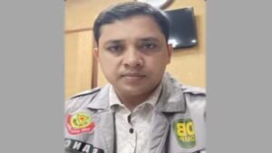 ডিবির এসআইয়ের ঝুলন্ত মরদেহ উদ্ধার