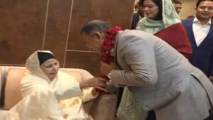 তারেক রহমানকে বরণ করলেন শাশুড়ি