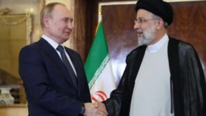 পুতিনের হাত ধরে মহাকাশে ইরান