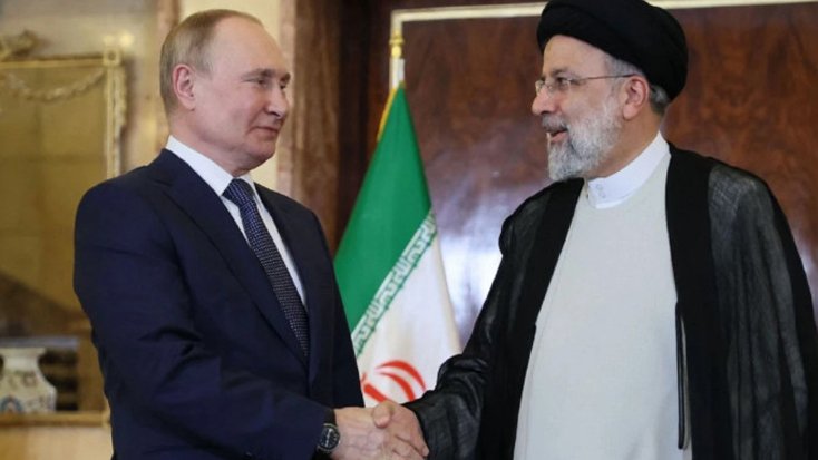পুতিনের হাত ধরে মহাকাশে ইরান