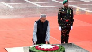 শহীদ বুদ্ধিজীবীদের প্রতি প্রধান উপদেষ্টার শ্রদ্ধা নিবেদন