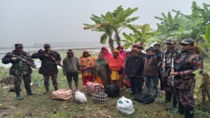 সীমান্তে অবৈধ অনুপ্রবেশে আটক - ২৭