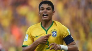 ৪১ বছর বয়সী থিয়াগো সিলভা যোগ দিলেন পোর্তোতে