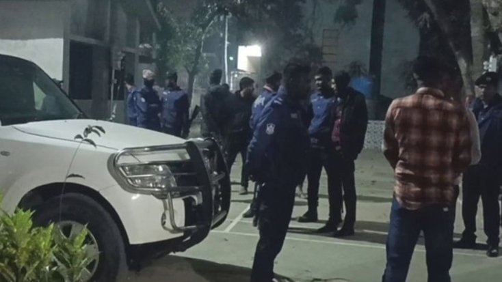 গোপালগঞ্জে বিচারকের বাসায় ককটেল হামলা