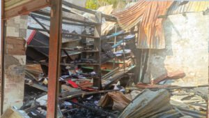 আমতলীতে গভীর রাতে পাঁচ ব্যবসা প্রতিষ্ঠানে অগ্নিকাণ্ড