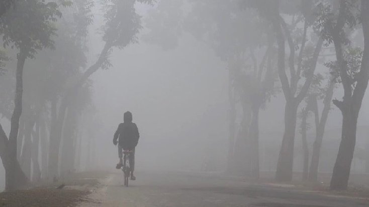 কাঁপছে যমুনাপারের মানুষজন