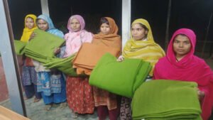 ঝিনাইগাতীতে হতদরিদ্র পরিবারের মাঝে ইউএনওর সহায়তা