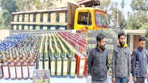 ট্রাকে তল্লাশি করে মিলল বিদেশি মদ, ৩ মাদক বিক্রেতা আটক