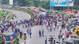 ঢাকা-ময়মনসিংহ মহাসড়ক অবরোধ