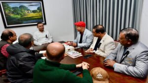 তারেক রহমানের সঙ্গে নেতাদের সাক্ষাৎ