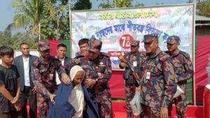 দীঘিনালায় শীতার্ত মানুষের পাশে বিজিবি