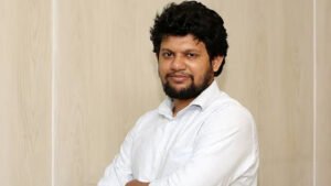 নতুন রাজনৈতিক শক্তি তৈরির ইঙ্গিত মাহফুজের