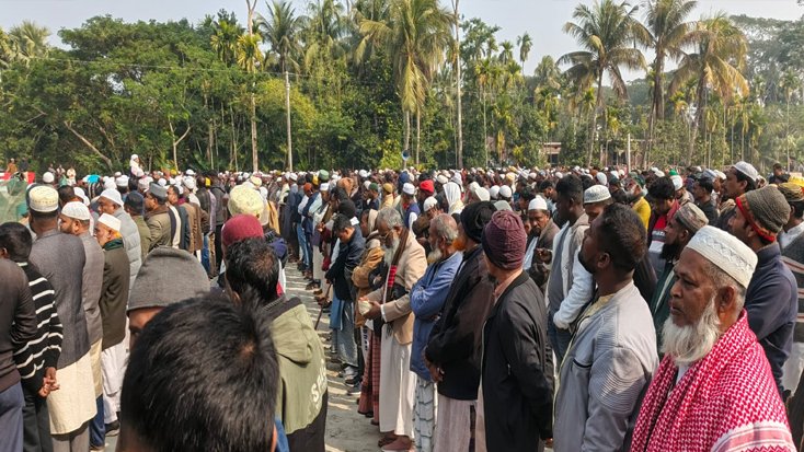 নুরুল ইসলাম মনির মায়ের জানাজায় রাজনৈতিক নেতৃবৃন্দের অংশগ্রহণ