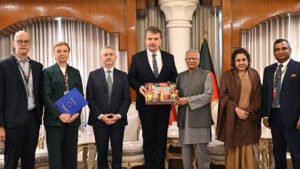 প্রধান উপদেষ্টার সাথে ইইউর প্রধান নির্বাচন পর্যবেক্ষকের সাক্ষাৎ