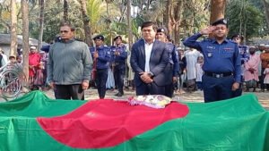 বীর মুক্তিযোদ্ধা নূর ইসলামকে রাষ্ট্রীয় মর্যাদায় দাফন
