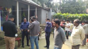 মানিকগঞ্জে চোর সন্দেহে পিটিয়ে হত্যা ২ জনকে