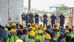 মালয়েশিয়ায় বাংলাদেশিসহ ৭৭ জন গ্রেপ্তার