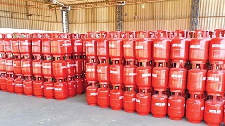 সংকট কাটাতে বাকিতে এলপিজি আমদানির সুযোগ