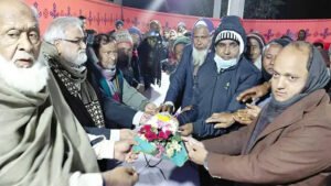 সিরাজগঞ্জে বিএনপিতে যোগ দিলেন আ.লীগের শতাধিক নেতাকর্মী