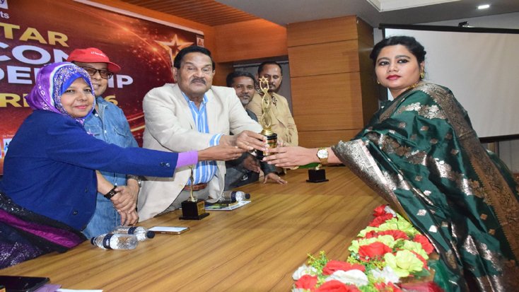 স্টার আইকন লিডারশীপ অ্যাওয়ার্ড-২০২৬ পেলেন মৌমিতা তন্বী