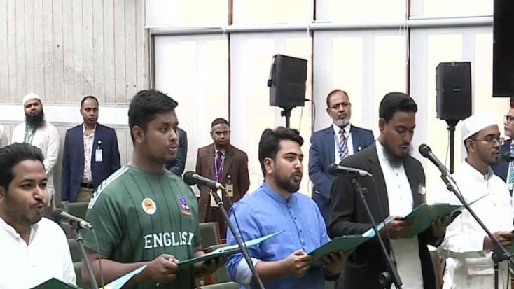 শপথ নিলেন এনসিপির নির্বাচিত সংসদ সদস্যরা