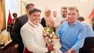 তারেক রহমানের সঙ্গে সৌজন্য সাক্ষাৎ করলেন নবনির্বাচিত এমপি হামিদুর রহমান