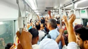 ভিড়ের সুযোগে অসদাচর ও ভুল বোঝাবুঝি