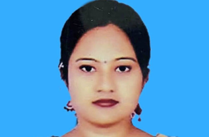 কর্মস্থলে অনুপস্থিত থেকেও বেতন-ভাতা নিচ্ছেন শিক্ষিকা