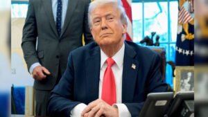 ইরান ইস্যুতে সন্তুষ্ট নন ট্রাম্প, বেঁধে যেতে পারে যুদ্ধ