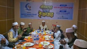এতিমদের সাথে নবনির্বাচিত এমপি নূরুল ইসলাম বুলবুলের ইফতার