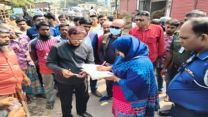 কেশবপুরে খাদ্যে ভেজালের অভিযোগে বিক্রেতা আটক