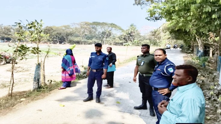 কেশবপুরে নিষেধাজ্ঞা অমান্য করে মাটি কাটায় দন্ড