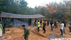 গুঁড়িয়ে দেওয়া হলো ৩ অবৈধ বসতবাড়ি