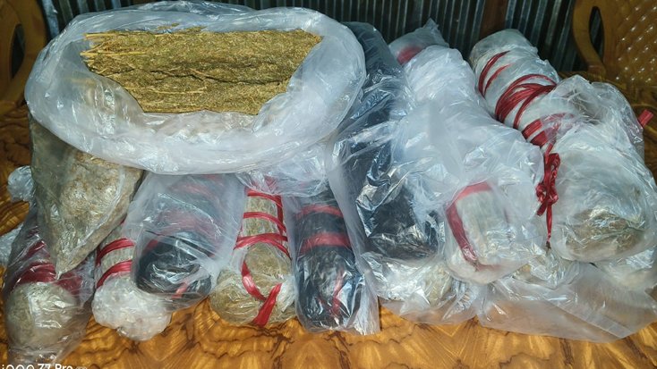 দীঘিনালায় স্থানীয়দের অভিযানে ৬.৫ কেজি গাঁজা উদ্ধার