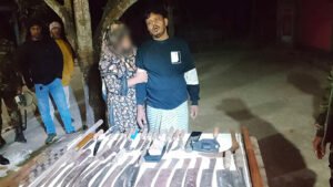 সাবেক ইউপি চেয়ারম্যান অস্ত্রসহ আটক