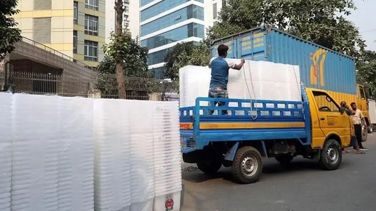 ভোটকেন্দ্রগুলোতে কখন পৌঁছাবে ব্যালট, জানাল ইসি