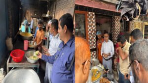 ভ্রাম্যমান আদালতে রামগড়ে দুই হোটেল মালিককে জরিমানা