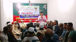 রামগড়ে ওয়াদুদ ভূইয়া সমর্থক পরিষদের উদ্যোগে মোনাজাত ও মিষ্টি বিতরণ