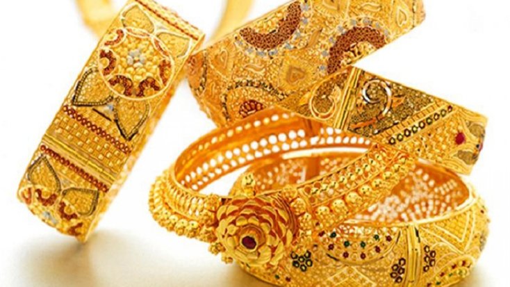স্বর্ণের দামে এলো বড় সুখবর