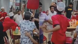 ইফতারের সময় গ্রাহককে স্টার কাবাবের কর্মীদের মারধর