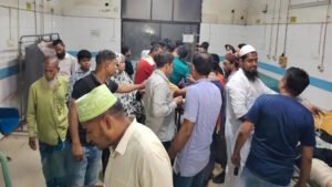 বাগেরহাটে সড়ক দুর্ঘটনায় নিহত ১৩